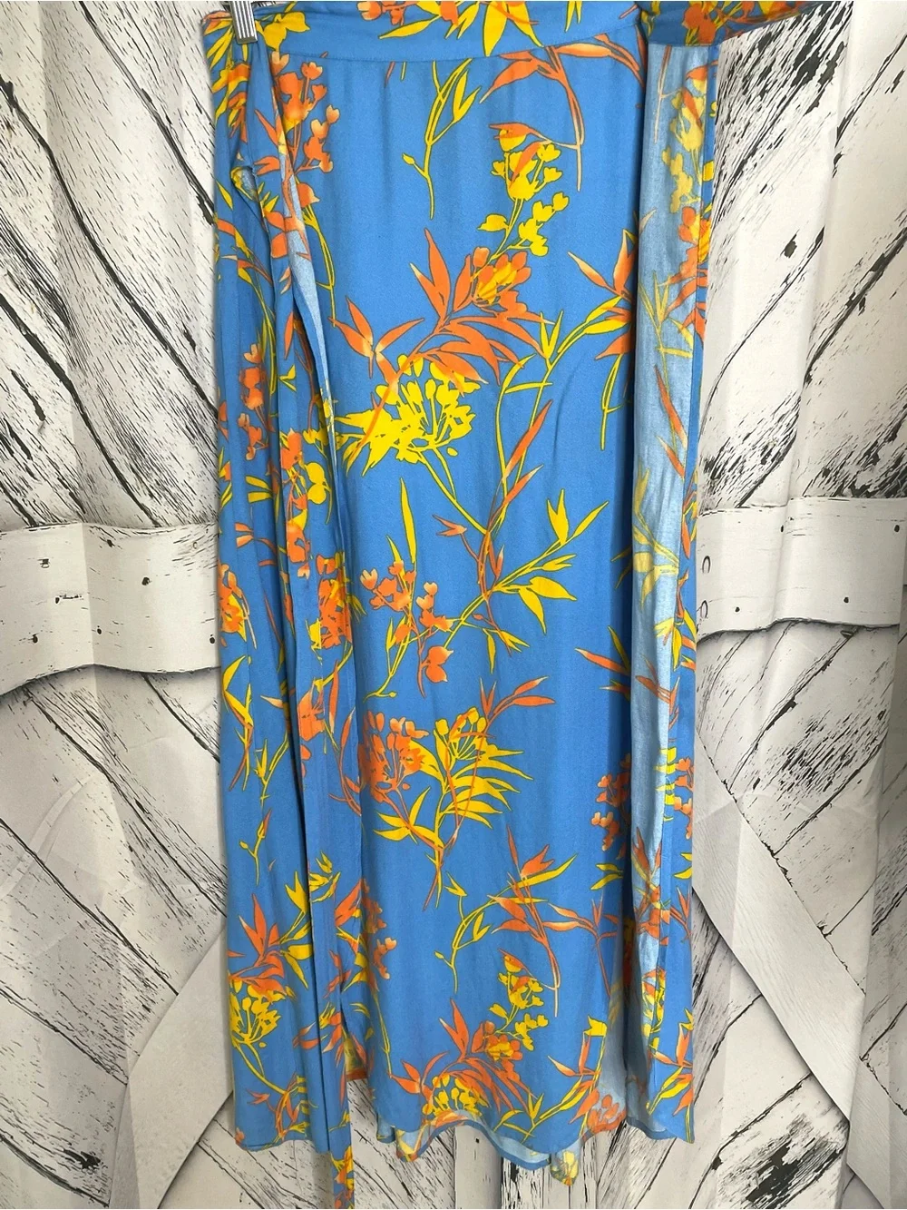 Olivaceous Wrap Tie Maxi Skirt Floral Print M